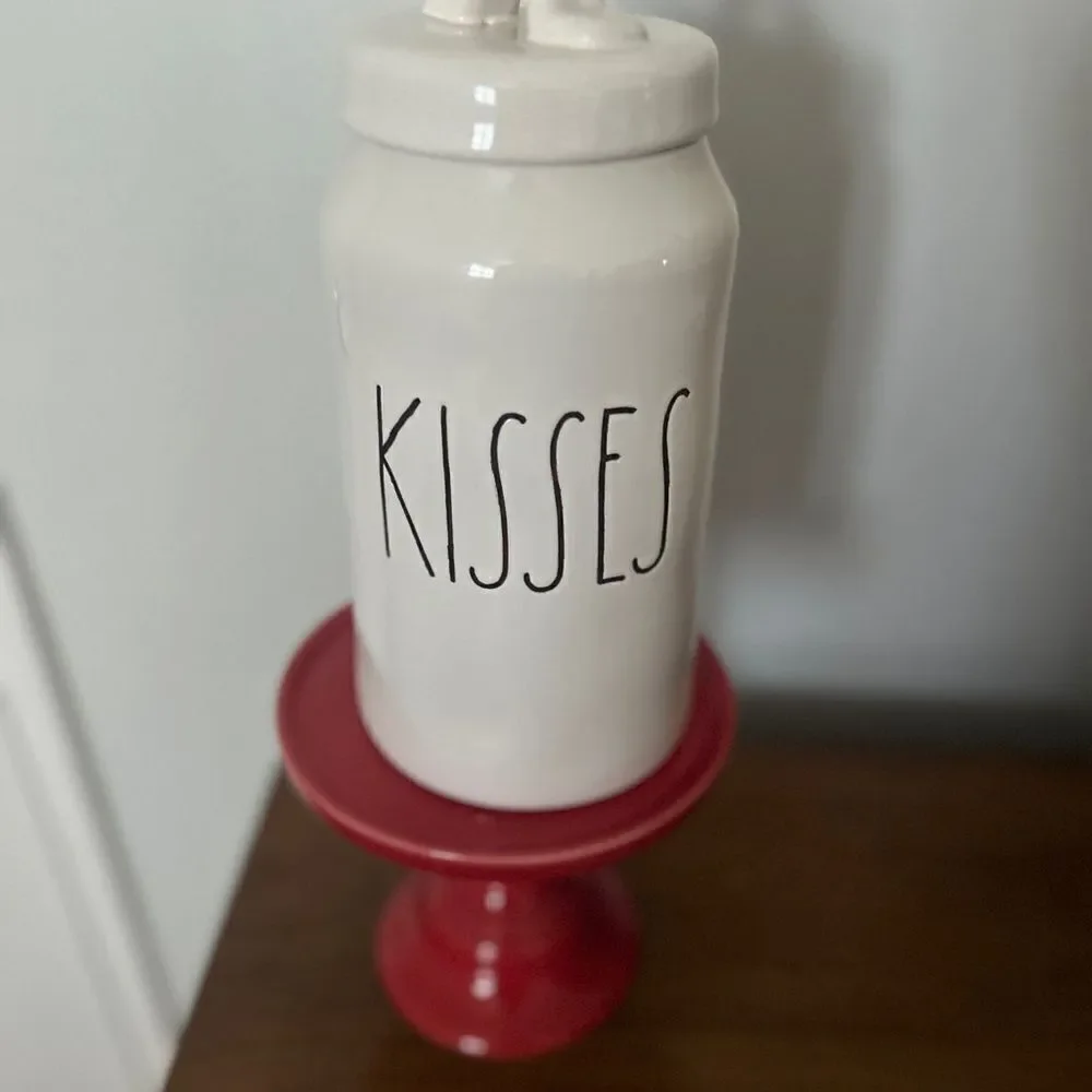 Rae Dunn Kisses Canister